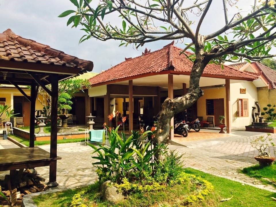Hotel Sentral Pabean Buleleng Εξωτερικό φωτογραφία