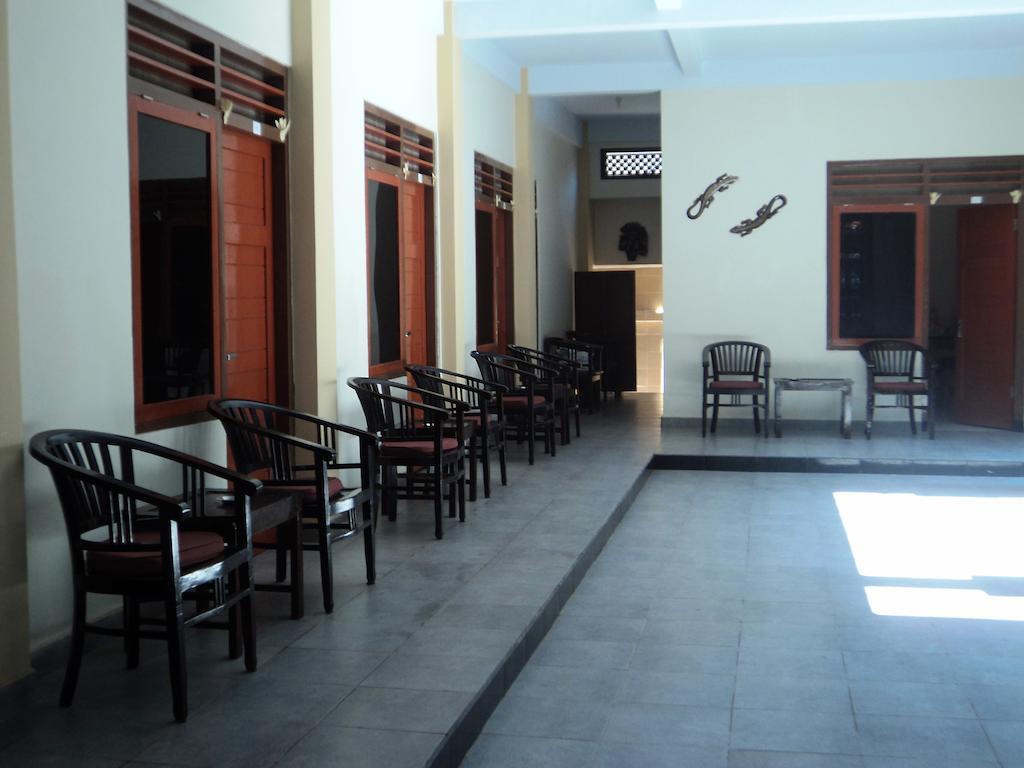 Hotel Sentral Pabean Buleleng Δωμάτιο φωτογραφία