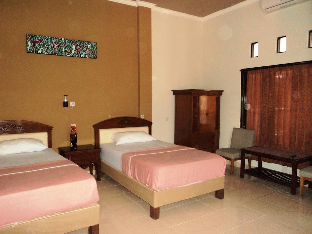 Hotel Sentral Pabean Buleleng Δωμάτιο φωτογραφία